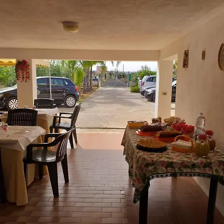Il Fenicottero Bed & Breakfast *